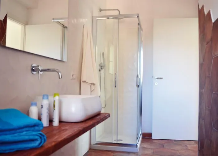 Le Perle Dell'isola * Isola Rossa