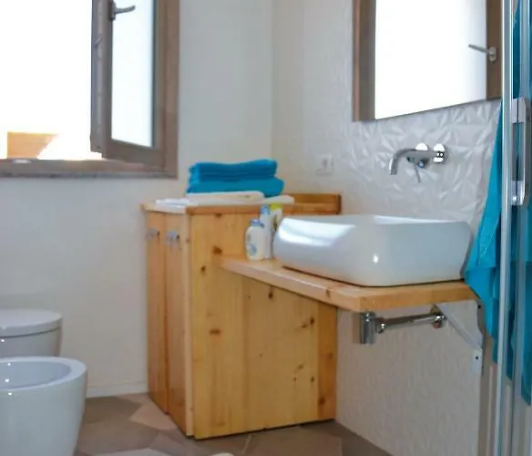 Le Perle Dell'isola Isola Rossa