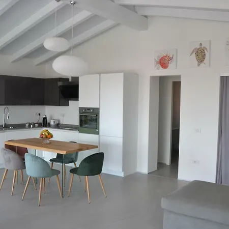 Le Perle Dell'isola イーゾラ・ロッサ